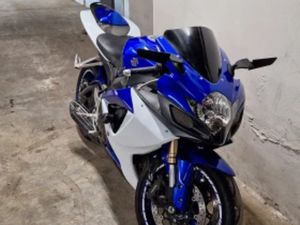 SUZUKI GSXR 600 K7