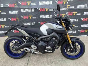 VENDO YAMAHA MT-09 SP (2018 - 20) USATA A BADIA PAVESE (CODICE 9890668) - MOTO.IT