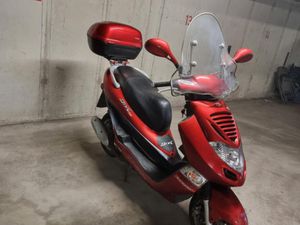 KYMCO DINK 50 • 18.925 KM • TOPCASE • WINDSCHUTZ • TIEFGARAGE