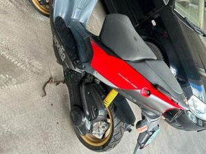 APRILIA SR 50 DITECH LC WASSER GEKÜHLT ROLLER MOKICK 50ER