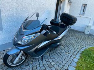 PEUGEOT SATELIS 400 ROLLER TÜV NEU