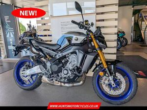 IN STOCK NOW - NEW YAMAHA MT09 SP. £11,595 ON THE ROAD (NO ADDED FEES!)