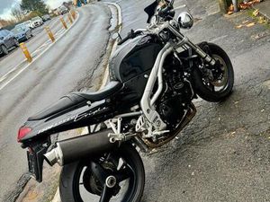 ② TRIUMPH SPEED TRIPLE T509 ZEER NETJES!