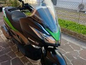 KAWASAKI J300 - 2015