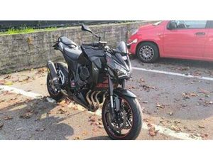 KAWASAKI Z800 AKRAPOVIC
