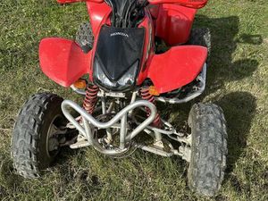 VENDO MOTO 4 HONDA TRX400 ANGEJA