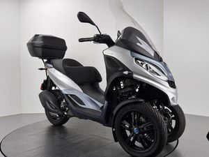 PIAGGIO MP3 300 HPE *1. HAND *TOPCASE *TOP-ZUSTAND