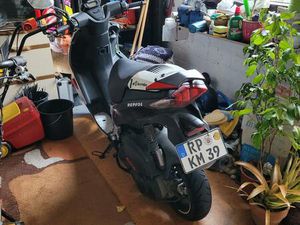 MOTORROLLER 125 CCM TOP ZUSTAND