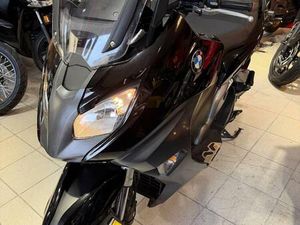 VENDO BMW C 650 SPORT (2016 - 20) USATA A RAPALLO (CODICE 9890168) - MOTO.IT