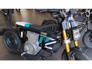 VENDO BMW CE 02 AM (2024 - 25) USATA A SARONNO (CODICE 9890620) - MOTO.IT