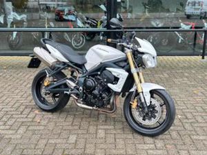 TRIUMPH STREET TRIPLE 675 2012 — MOTOREN | TRIUMPH — MARKTPLAATS