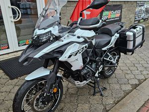 BENELLI TRK 502 X, VÝHŘEV RUKOJETÍ, ČR, PO 1. MAJITELI, VÝHŘ