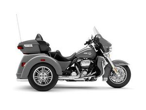 2024 HARLEY-DAVIDSON® TRI GLIDE® ULTRA FLHTCUTG 855672 TOBACCO FADE