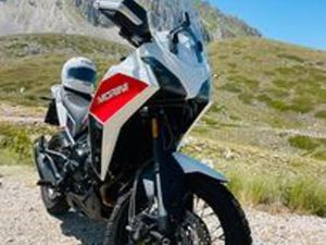 MOTO MORINI X-CAPE 649