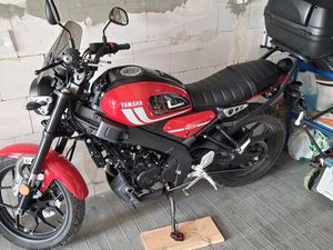 YAMAHA XSR125 SUPER STAN!DOINWESTOWANY BYTÓW