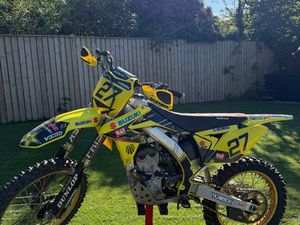 SUZUKI RMZ-250