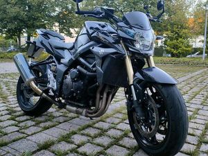 SUZUKI GSR 750 NAKED / TAUSCH GEGEN QUAD