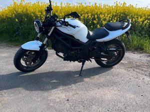 SUZUKI SV650