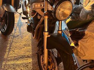 SUZUKI GS500E MOTORRAD