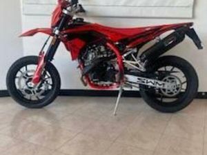 VENDO SWM SM 125 R (2025 - 26) NUOVA A MEDOLE (CODICE 9881831) - MOTO.IT