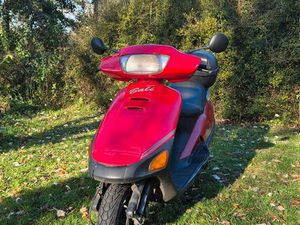 HONDA BALI 50 AF 32 (50KMH BETRIEBSERLAUB.) IN ROT MIT TOPCASE