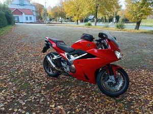 HONDA VFR 800F RC 79