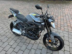 YAMAHA MT 125