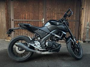 YAMAHA MT 125
