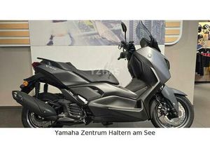 YAMAHA X-MAX 125