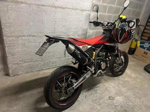FANTIC 125 MOTARD CASA
