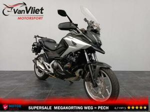 PRACHTIGE HONDA NC750X DCT ABS 2016 NC 750 X — MOTOREN | HONDA — MARKTPLAATS