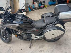 HONDA - NC750X DCT (AUTOMÁTICA)