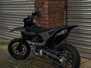 SUCHE HUSQVARNA 701/690/SM700; DUKE 790, MT07