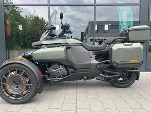 CAN-AM CANYON REDROCK 2025