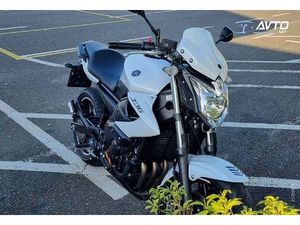 YAMAHA XJ6N