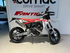 FANTIC 125M FANTIC MOTOR MOTARD XMF 125 PERFORMANCE 2025 BIANCO