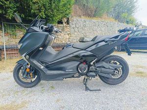 YAMAHA TMAX 530 SX NERO