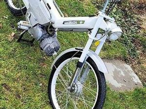 PUCH MAXI N TYP 7052 NEU AUFBAU CANTON BERNE -