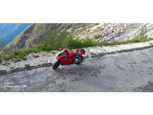 DUCATI 848