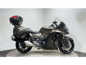 KAWASAKI GTR 1400 2011 ONLY 12K FULL LUGGAGE VERY CLEAN 1400 CC TOURER BIKE