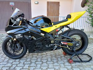 SUZUKI GSXR K6 PRONTO PISTA IMMATRICOLATO