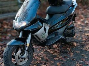 ② GILERA RUNNER 70 CC DD A KLASSE