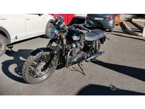 TRIUMPH BONNEVILLE - 2004