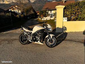 SPEED TRIPLE 1050