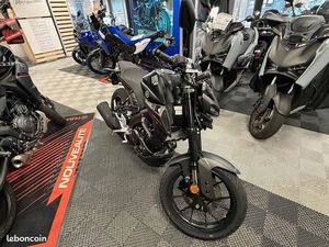 YAMAHA MT125 2025