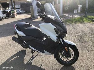 SCOOTER YAMAHA X-MAX 125