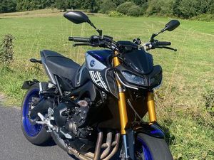 YAMAHA MT-09 SP – 2020 – TRÈS BON ÉTAT