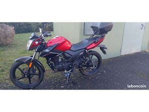 YAMAHA 125