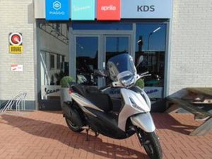 PIAGGIO BEVERLY S 400 HPE E5 EINDEJAARS KORTING! — MOTOREN | PIAGGIO — MARKTPLAATS