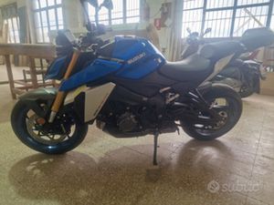 SUZUKI GSX S 1000